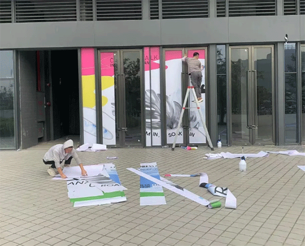 成都廣告噴繪怎么制作？噴繪制作流程有哪些內(nèi)容呢？